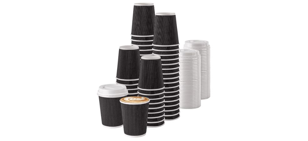 So, what are eco-friendly coffee cups with lids? They are coffee cups and lids made from renewable, biodegradable, recyclable, or compostable materials such as paper, bamboo, or compostable plastics. 