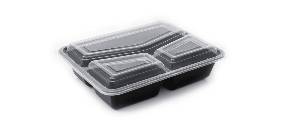 Plastic food boxes are common in the food packaging industry, especially for products that need extra protection from external elements. 