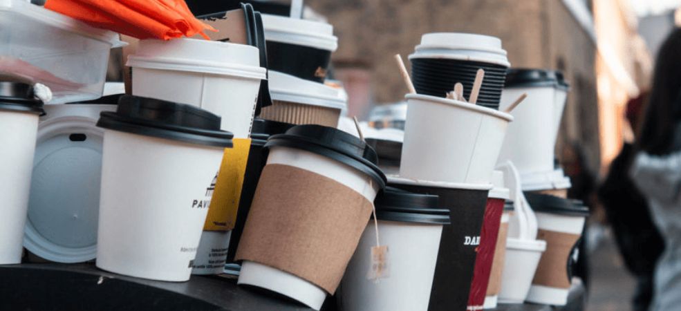 The minimum order quantities (MOQs) for purchasing compostable cups wholesale can vary depending on the product. 