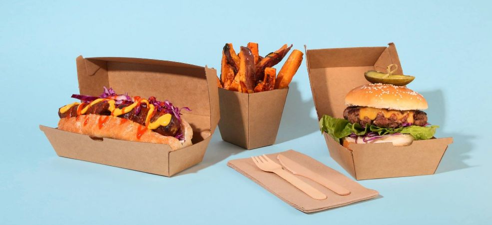 Take out containers are a necessity, especially if you are serious about your food business. The reality is that the takeout experience of your clients is just as important as their dine-in experience. 