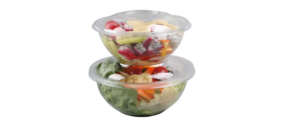 Choosing the right plastic bowls depends on what your restaurant is offering and the current and desired customer base.