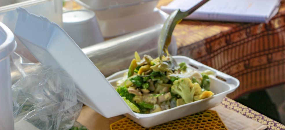 If you're looking for premium, durable, yet affordable eco friendly food packaging in Canada, contact QNP Supplies.
