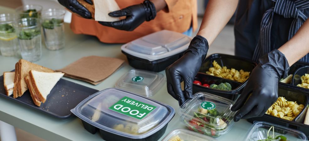 The type of food packaging you use directly impacts the customer experience and ultimately, your restaurant success.