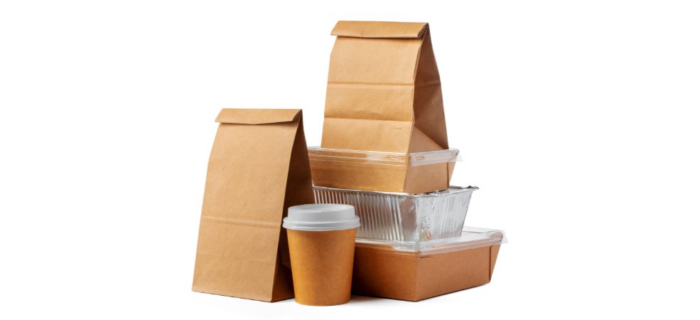 Choosing the right takeout packaging is about what fits your workflow, your brand, and your customer experience. That’s why understanding your options matters before you buy wholesale carry out containers.