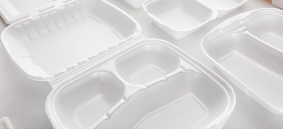 Running a food business in Canada means striking a balance between quality and cost. That's why you should buy take out food containers wholesale in Canada.