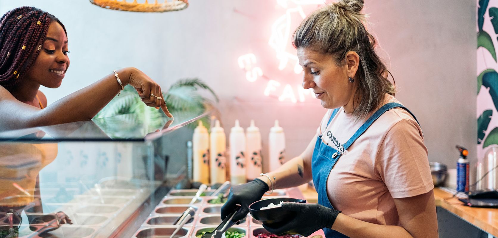 You can find quality clamshells and plastic deli containers, compostable bowls, aluminum pans, and everything you need based on quality and usability.
